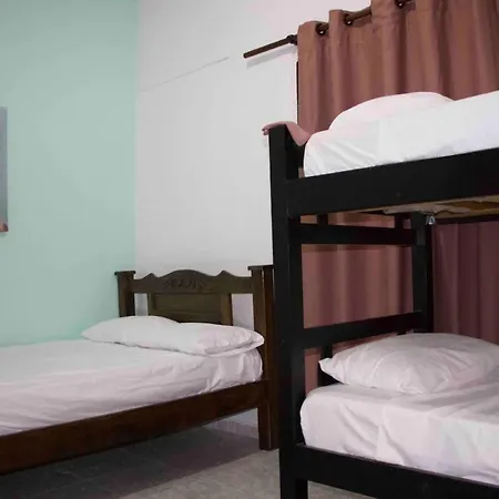 Сasa de vacaciones 2ag-1m Casa De 2 En Getsemani Con Jacuzzi Y Wifi