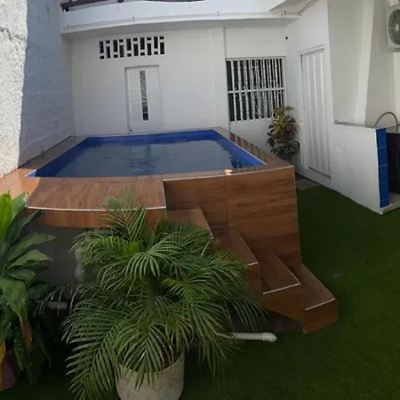 Сasa de vacaciones 2ag-1m Casa De 2 En Getsemani Con Jacuzzi Y Wifi