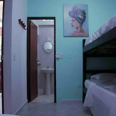 Сasa de vacaciones 2ag-1m Casa De 2 En Getsemani Con Jacuzzi Y Wifi Cartagena