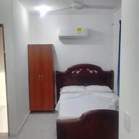 Сasa de vacaciones 2ag-1m Casa De 2 En Getsemani Con Jacuzzi Y Wifi *