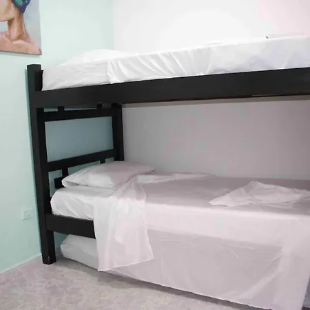 2ag-1m Casa De 2 En Getsemani Con Jacuzzi Y Wifi
